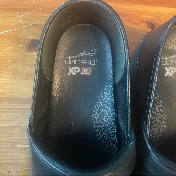 Dansko Black Clogs XP 2.0 - Picture 5 of 13